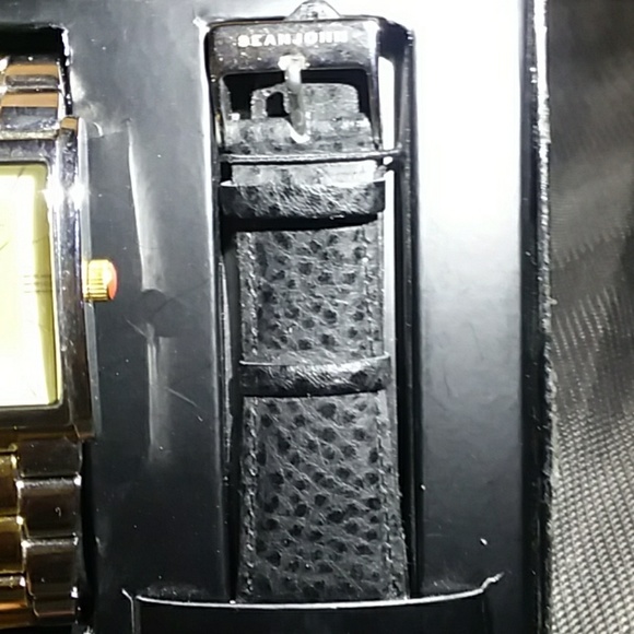 Watch - Picture 3 of 3